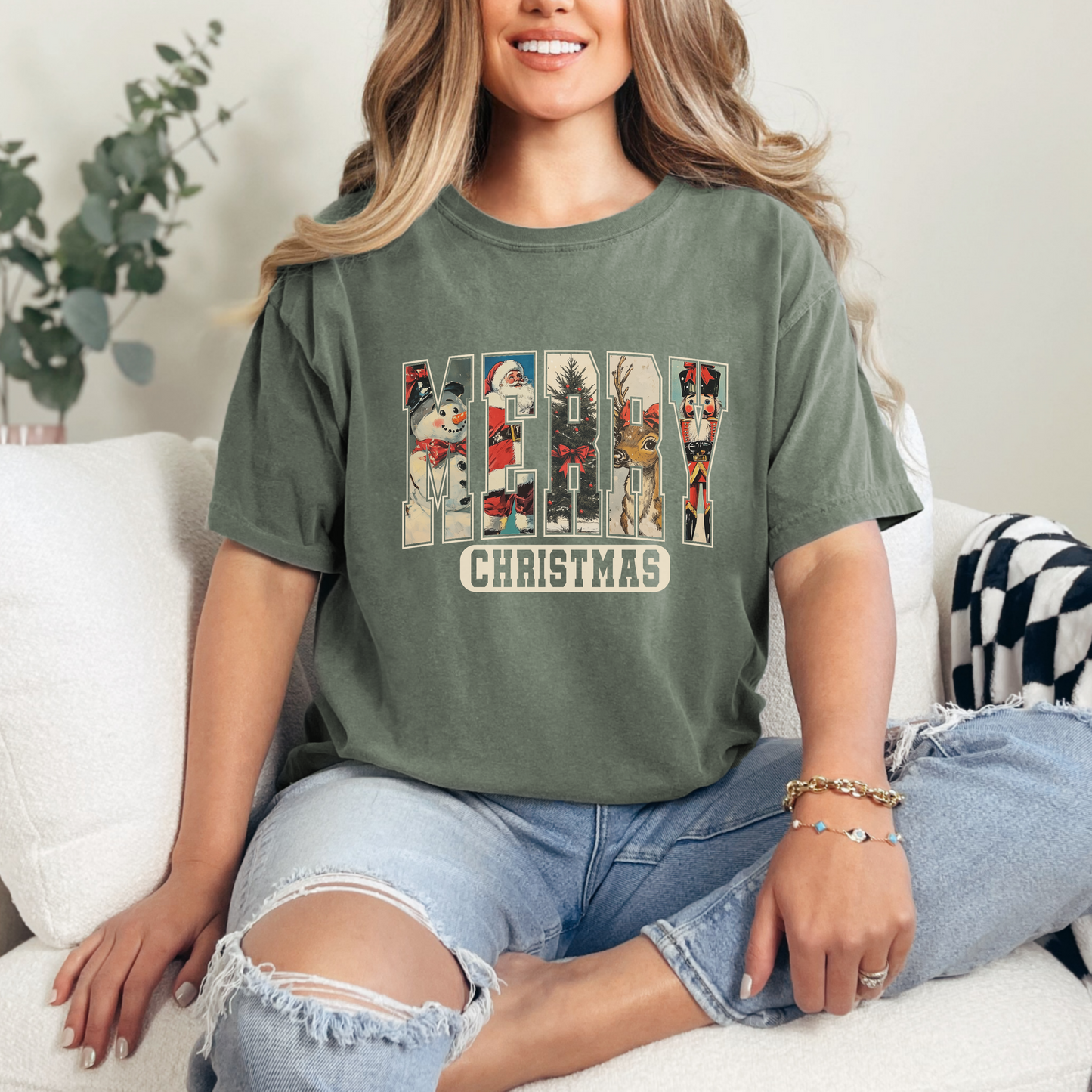 Merry Christmas Vintage Tee
